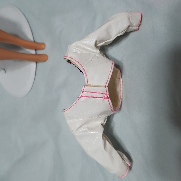 Vintage Rollerblade Flicker 'n Flash Barbie - Picture 14 of 16